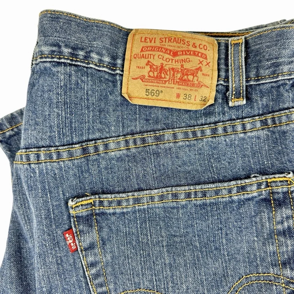 Vintage Levi's  569 Loose Straight Fit Jeans Men's W38 L32 Made in Mexico Cotton